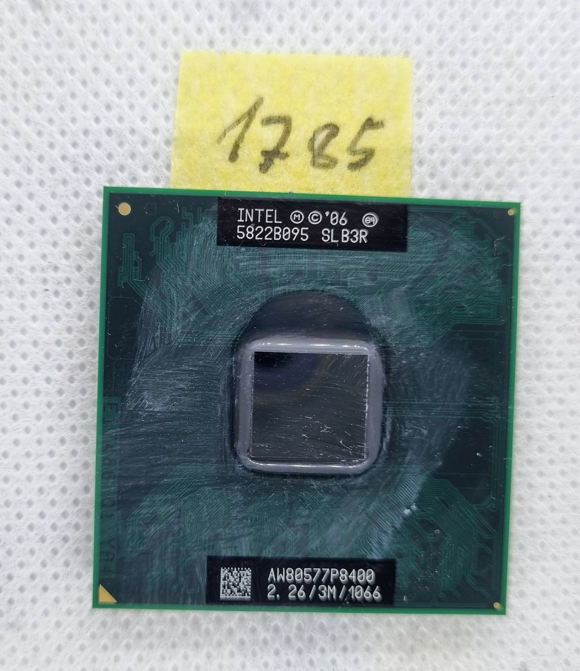 INTEL SLB3R Core 2 Duo P8400 2,267 GHz-es foglalat P Penryn-3M processzor CPU - Gyors és amp; Hatékony!