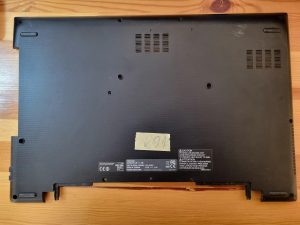 Toshiba Satellite L70-C L70-C-106 L75 Base inferiore telaio H000081930 (J0115) B06