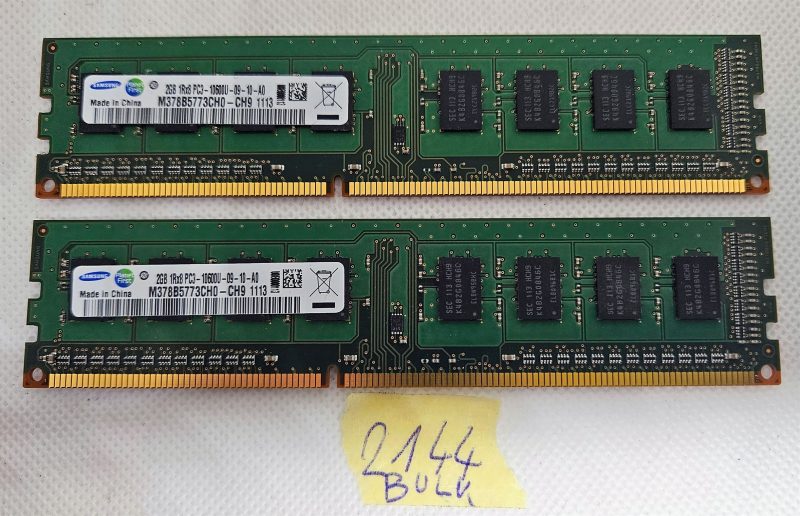 BULK Samsung 2 x M378B5773CH0-CK0 2 GB di memoria RAM DDR3-1600 MHz PC3-12800U-11-10-A0