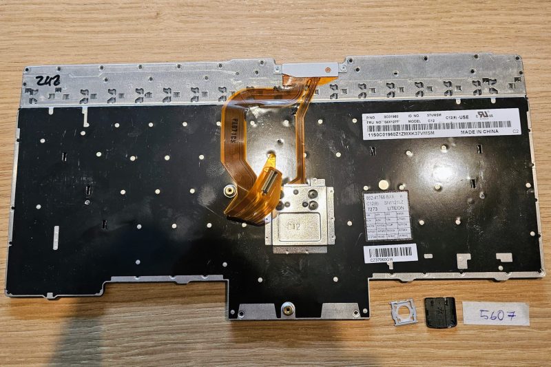 Sostituzione dei tasti della tastiera IBM T530 X230 W530 T430 0C01960 - immagine 2