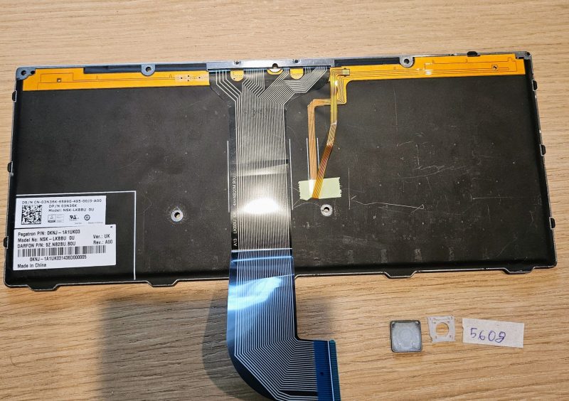 Sostituzione dei tasti della tastiera QWERTY retroilluminata Dell Latitude 5414 03N36K - immagine 2