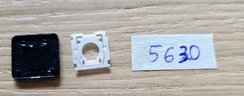 Sostituzione dei tasti della tastiera originale Acer SV5T-A72B - Non retroilluminata - immagine 3