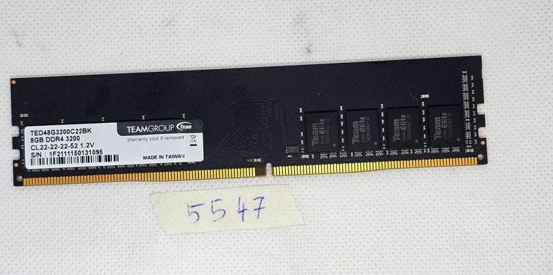 8 GB DDR4 3200 TeamGroup Desktop RAM CL22-22-22-52 - Modulo di memoria usato
