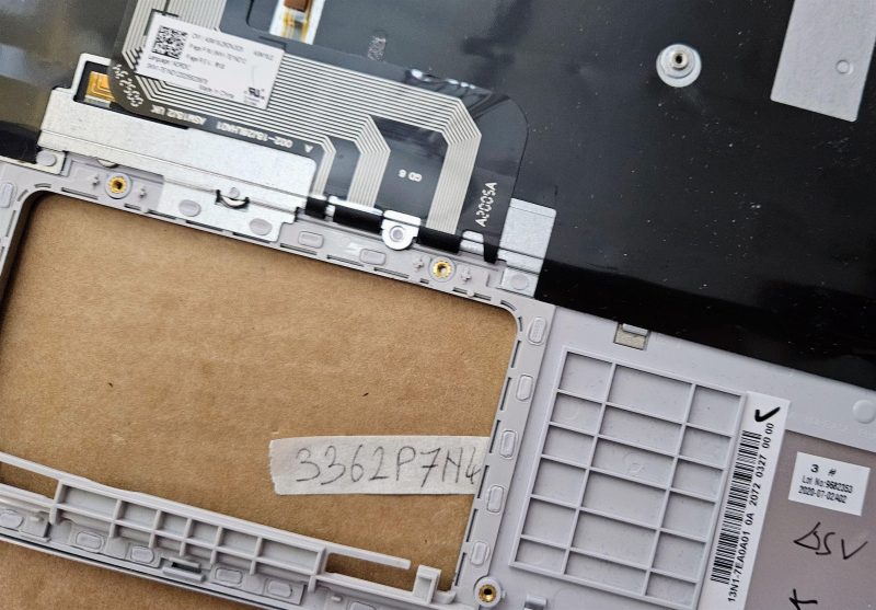 Tastiera per poggiapolsi ASUS Chromebook Flip C434 C434TA da 14" 13N1-7EA0A01 - Ricambio originale - immagine 3