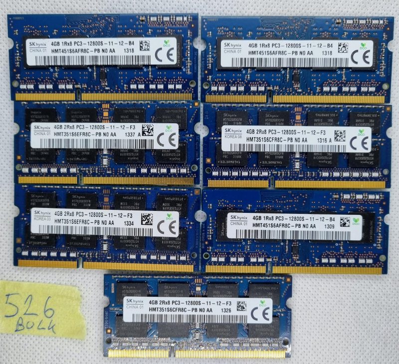 BULK 7 x 4 GB SK Hynix HMT451S6AFR8C-PB 1Rx8 PC3-12800S DDR3 Memoria per laptop/notebook