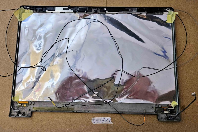 Schermo LCD per laptop Fujitsu Lifebook E745, coperchio superiore e posteriore con fotocamera - immagine 2