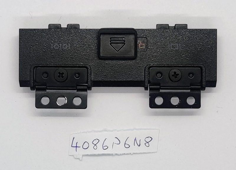 COPERCHIO PORTA SERIALE/VGA ORIGINALE Dell Latitude 12 Rugged Extreme 7204/7214 CHG07 3XP4G