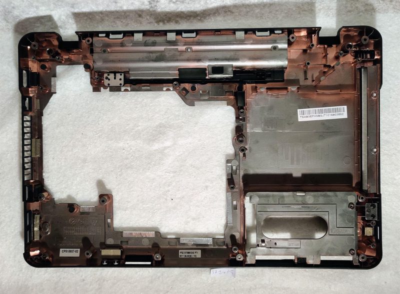 Custodia inferiore originale Fujitsu Lifebook AH531 A531 CP515937-02 per laptop - immagine 2