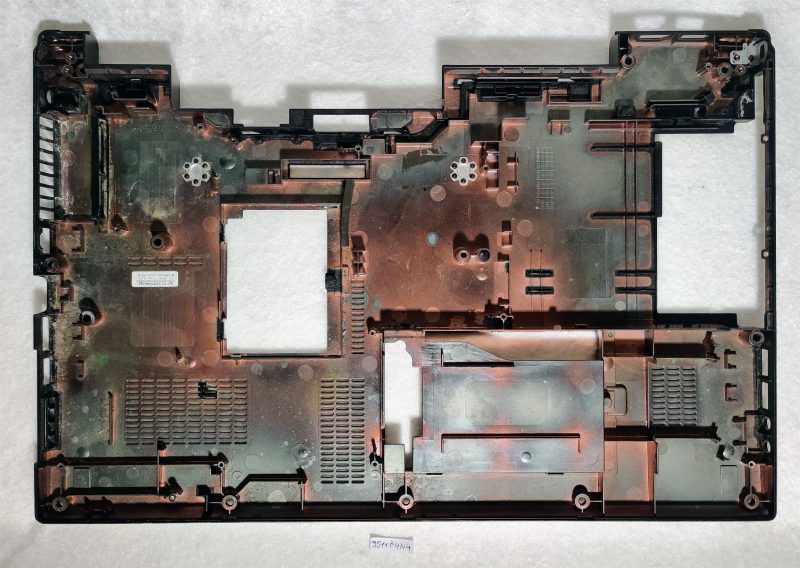 Parte di ricambio originale per la copertura inferiore del Fujitsu Lifebook E754 - immagine 2