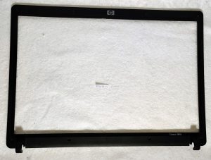 Ricambi originali per laptop HP 6820S - Sostituzione del telaio del display 6070B0211901