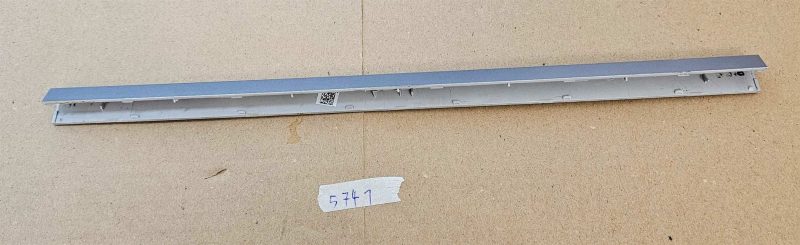 Copertura cerniera per laptop HP 250 G7 - Ricambio originale - Qualità impeccabile, foto reali