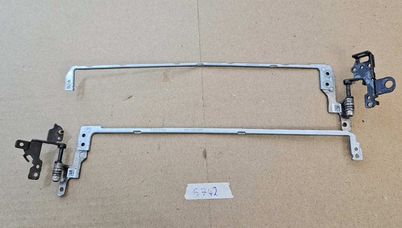 Set di cerniere di ricambio per laptop HP 250 255 G7 - Sinistra e Destra - Alta Qualità - L20420-001