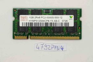 Modulo di memoria HYNIX da 1 GB PC2-5300S-555-12 per Fujitsu Siemens Esprimo V5515