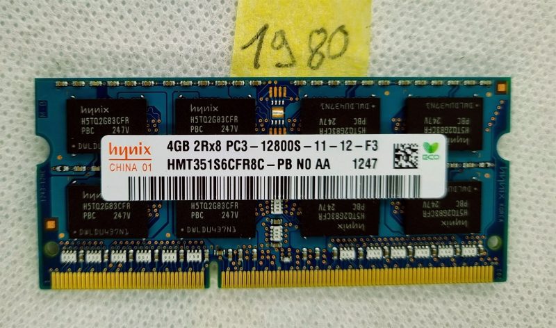 RAM per notebook Hynix HMT351S6CFR8C-PB da 4 GB DDR3 1600 MHz PC3-12800S SODIMM: prestazioni veloci e affidabili!