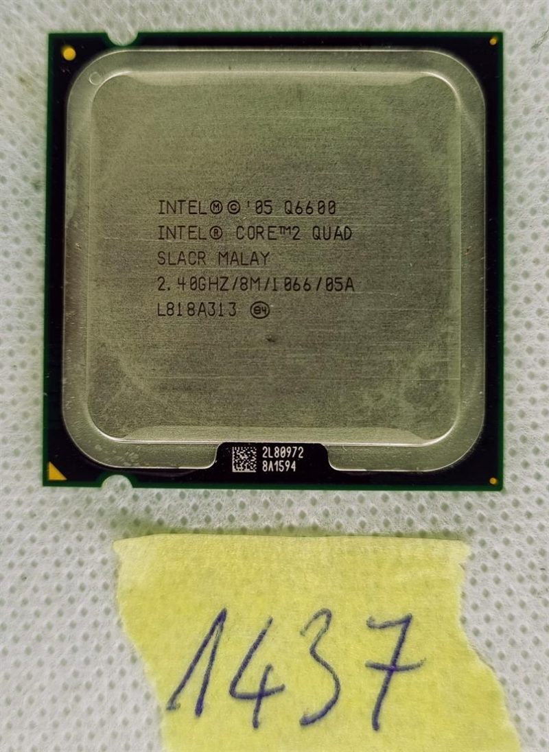 Processore Intel Core 2 Quad Q6600 - 2,4 GHz Quad-Core (BX80562Q6600) CPU SLACR