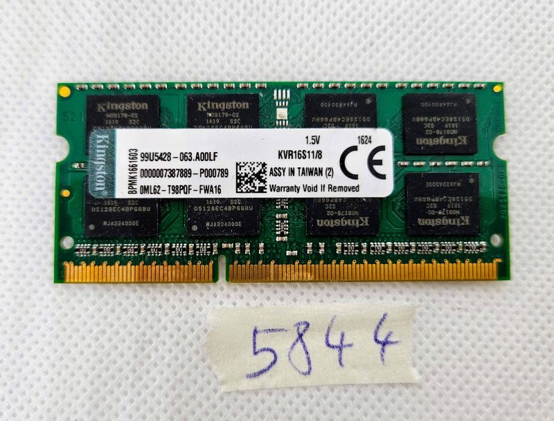 Modulo di memoria per laptop Kingston RAM 8 GB SODIMM DDR3 2667MT - Modello 99U5428-063.A00LF