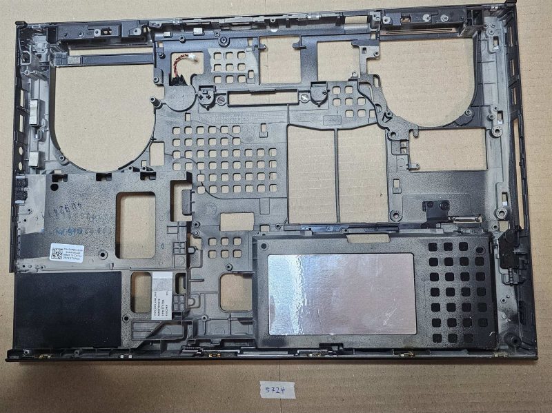 Cover inferiore per laptop Dell Precision M4800 AM0W1000210 0TVPD6 – Ricambio OEM - immagine 3