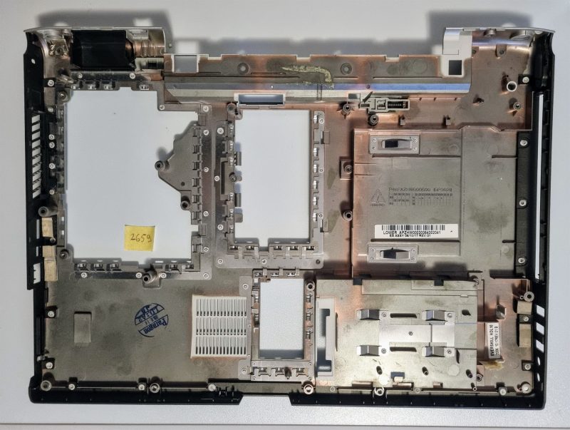 Base inferiore originale Lenovo 3000 0768 N100 FAZHW000500 | Ricambi originali per laptop - immagine 2