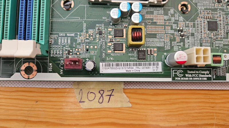 Scheda madre Lenovo ThinkCentre M81 M91 M91p 03T8351 IS6XM Rev:1.0 - Senza schermatura I/O - immagine 2
