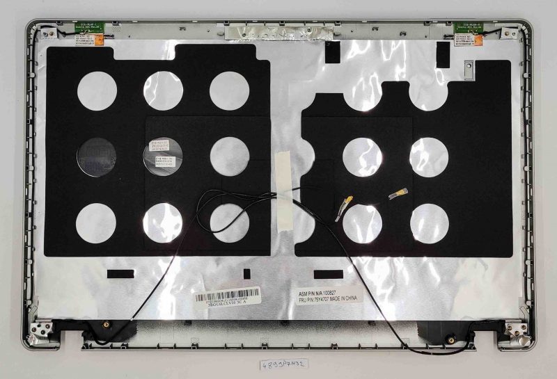 Sostituzione del coperchio superiore Lenovo Thinkpad Edge 15 75Y4707 - Usato - immagine 2