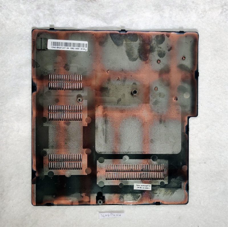 Medion Akoya E7226 MD99420 Coperchio inferiore Cache - Ricambi originali per laptop - immagine 2