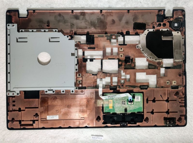 eMachines E642G Poggiapolsi con copertura superiore del touchpad - immagine 2