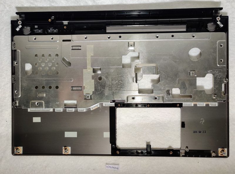 Custodia superiore originale Fujitsu Lifebook E733 da 13,3" per laptop, colore argento, poggiapolsi - immagine 2