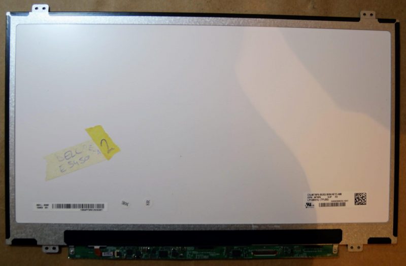 LP140WHU(TP)(B2) uno schermo LCD per laptop con connettore a 30 pin - immagine 2