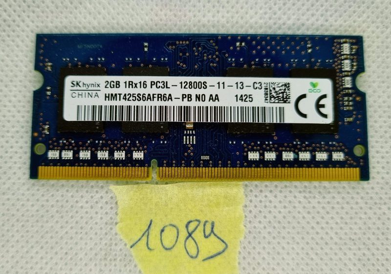 Memoria RAM SK Hynix HMT425S6AFR6A-PB da 2 GB PC3L-12800, 1600 MHz, DDR3L, 204 pin, SO-DIMM
