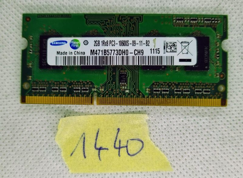 Barra di memoria DDR Samsung 2 GB 2 GB DDR3 M471B5773DH0-CH9 SODIMM PC3-10600