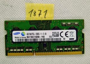 Memoria RAM per laptop Samsung M471B5173DB0-YK0 da 4 GB PC3L-12800 DDR3-1600 MHz a 204 pin