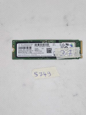 SSD Samsung PM981 256 GB M.2 2280 NVMe PCIe 3.0 x4 – Upgrade di storage ad alta velocità per laptop