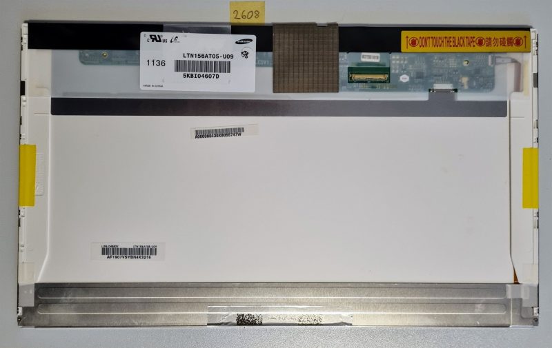 Schermo LCD originale Toshiba Satellite P755-S5276 serie P755 da 15,6 pollici K000111490 LTN156AT05-U09