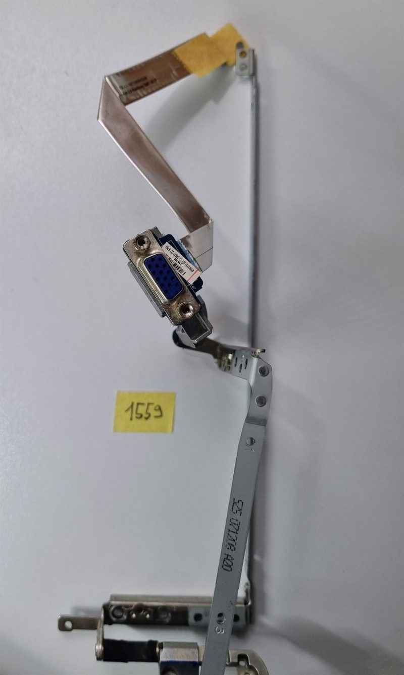Toshiba Satellite A 20-1YX CERNIERE CON CONNETTORE VGA - immagine 2