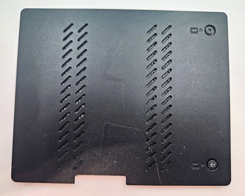 Coperchio della porta di memoria RAM Lenovo ThinkPad W530 60Y5501 Ricambio originale per laptop usato