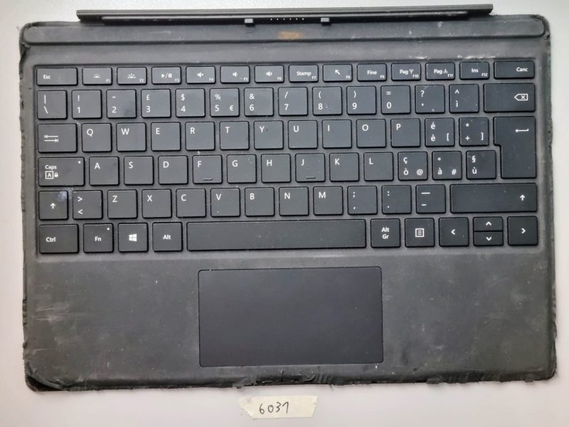 Microsoft Surface Pro 4 1724 Keyboard Type Cover – Ricambi originali, usati, per laptop