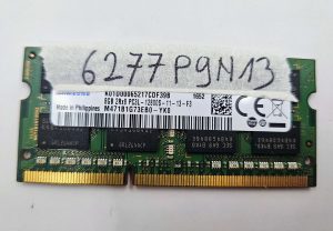 Memoria RAM per laptop Samsung M471B1G73EB0-YK0 da 8 GB DDR3L PC3L-12800S SO-DIMM